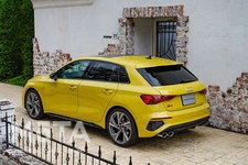 アウディ 新型S3 Sportback（スポーツバック）[2021年5月18日発売]