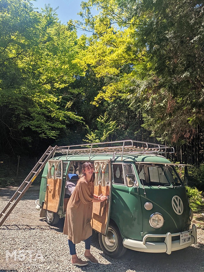 【アウトドア女子】芳美 リンさんがレンタルしたワーゲンバス