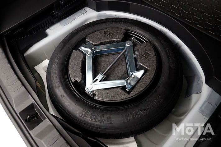 「ミツオカ バディ 20ST」（2WD・2リッターガソリン）[オプション装着車]