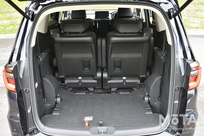 ホンダ 新型オデッセイ e:HEV ABSOLUTE EX（FF）[2020年11月6日発売]