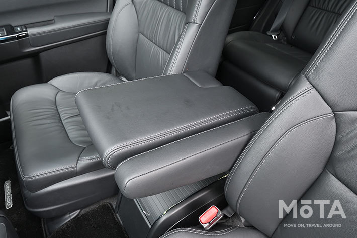 ホンダ 新型オデッセイ e:HEV ABSOLUTE EX（FF）[2020年11月6日発売]