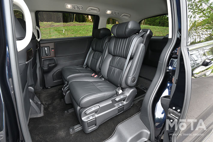 ホンダ 新型オデッセイ e:HEV ABSOLUTE EX（FF）[2020年11月6日発売]