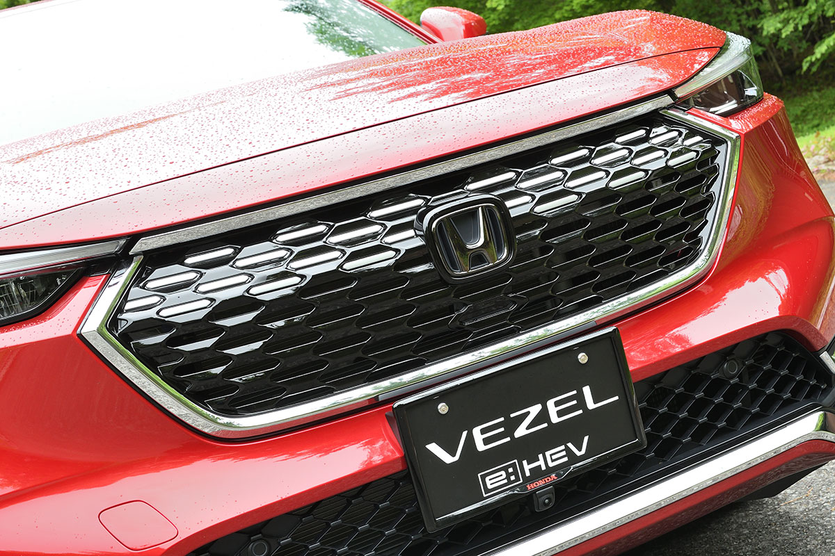 新車外しホンダヴェゼルの純正グリル　ガソリン車用 Yahoo!オークション - 「vezel 新車外し」(パーツ)(自動車、オートバイ