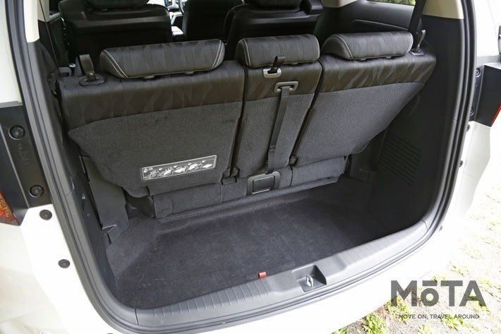 ホンダ オデッセイ HYBRID ABSOLUTE EX Honda SENSING（SPORT HYBRID i-MMD）[2017年11月マイナーチェンジモデル]