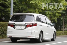 ホンダ オデッセイ HYBRID ABSOLUTE EX Honda SENSING（SPORT HYBRID i-MMD）[2017年11月マイナーチェンジモデル]