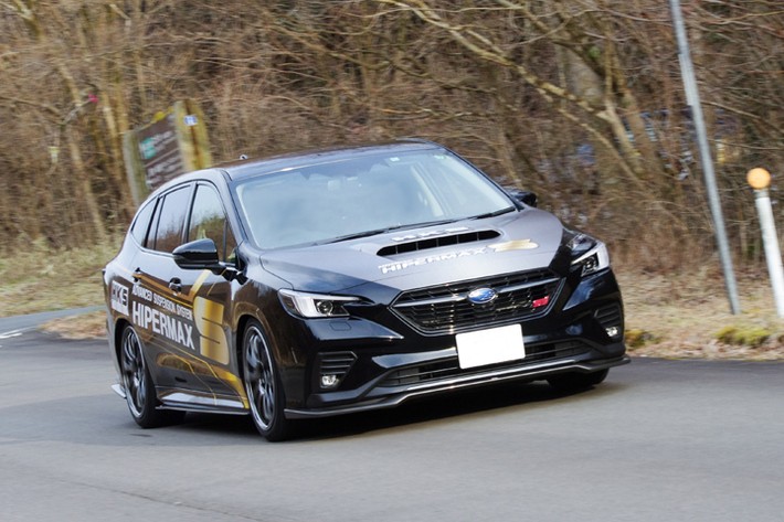 新型レヴォーグをhksが速攻チューニング さらに走りを高めるカスタムパーツ サスペンション スポーツマフラー Hks Vol 5 車 のカスタムパーツ カー用品 Mota