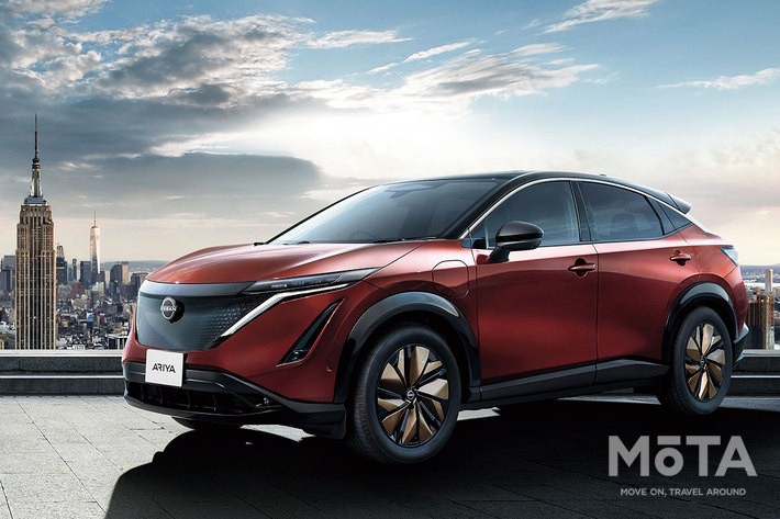 日本専用限定車「アリア limited」（ボディカラー：バーガンディー/ミッドナイトブラック2トーン）