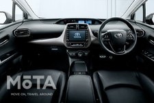 [トヨタ 新型プリウス 特別仕様車「S “ツーリングセレクション・Black Edition”」（2WD） 内装・インパネ（内装色：ブラック）[2021年6月3日（木）発売]