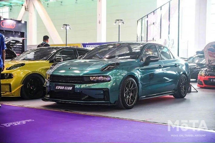 『Lynk & Co03 2.0t』をベースにしたカスタムモデル