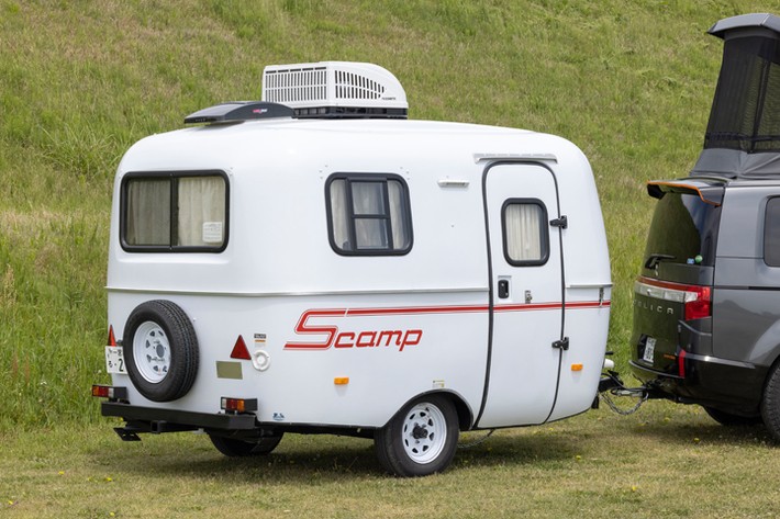 お手軽サイズでトレーラー初心者にも最適 オシャレで便利な小型キャンピングトレーラー Scamp Happier Camper 西尾張三菱自動車販売 Vol 2 車のカスタムパーツ カー用品 Mota