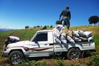 南米・コスタリカの農場で使用される「トヨタ ランドクルーザー70」ピックアップトラック