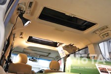 ジェームズ・バロウド ルーフテント「ツー・イン・ワン システム」（株式会社コイズミ カルコア事業部）【東京キャンピングカーショー2021（2021年6月12日土曜日～13日日曜日：東京ビッグサイト青海展示棟）】