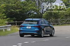 アウディ 新型A3 セダン 1st edition（ボディカラー：ミトスブラックメタリック）［2021年5月18日発売］