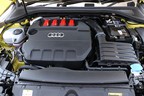 アウディ 新型S3 スポーツバック 1st edition（ボディカラー：パイソンイエローメタリック）［2021年5月18日発売］