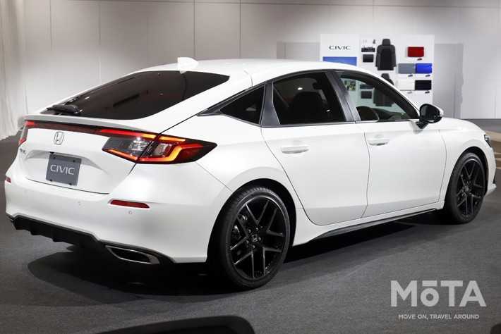 ホンダ 新型シビックのシフト位置に注目 Mtとcvtでわずかにシフトとカップホルダーの設置位置に違いアリ 話題を先取り 新型車解説21 Mota ホンダ 新型シビックのシフト位置に注目 Mtとcvtでわずかにシフトとカップホルダーの設置位置に違いアリ 話題を先取り 新型車解説21 Mota