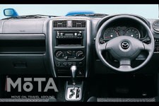 マツダ AZ-オフロード（スズキ 3代目ジムニー OEMモデル）[2004年]