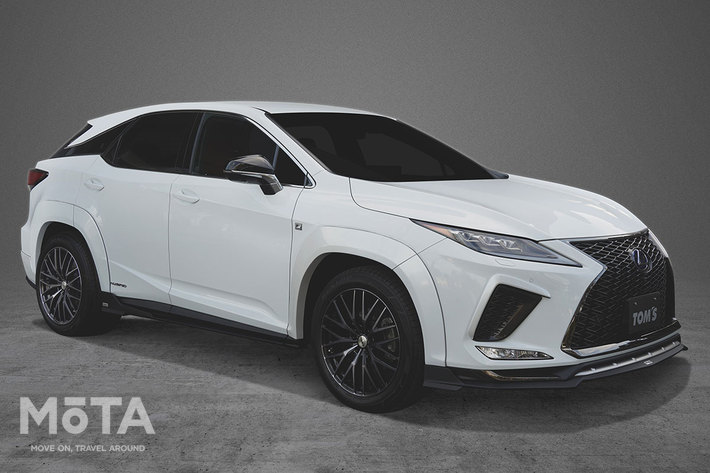 TOM’S レクサスRX オーバーフェンダー仕様