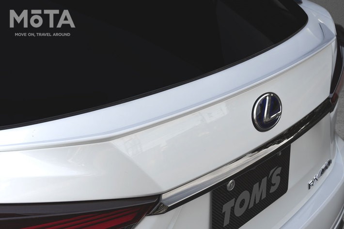 トランクリッドスポイラー（3万8500円／塗装済み・工賃別）