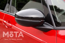 ホンダ 新型フィット e:HEV HOME 20周年　特別仕様車「Casa（カーサ）」（ボディカラー：プレミアムクリスタルレッド・メタリック）[2021年6月4日（金）発売]