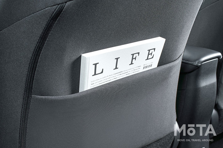 トヨタ 新型アクア（2代目）　助手席シートバックポケット（写真はZ・2WD）[2021年7月19日発売]