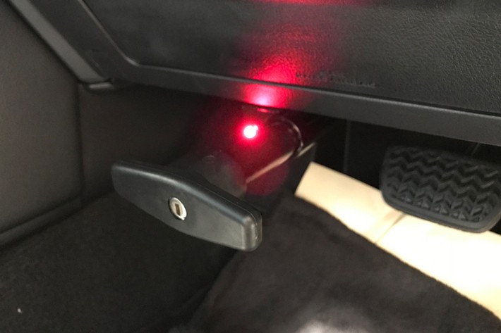 車両盗難を防ぐには“やる気を削ぐ”のが大切！ 150プラドの防犯