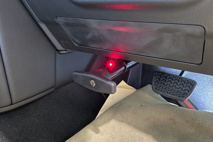 車両盗難を防ぐには“やる気を削ぐ”のが大切！ 150プラドの防犯