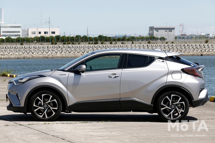 トヨタ C-HR