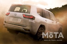 トヨタ 新型ランドクルーザー300[ZX（ガソリン車）（プレシャスホワイトパール）＜オプション装着車＞]