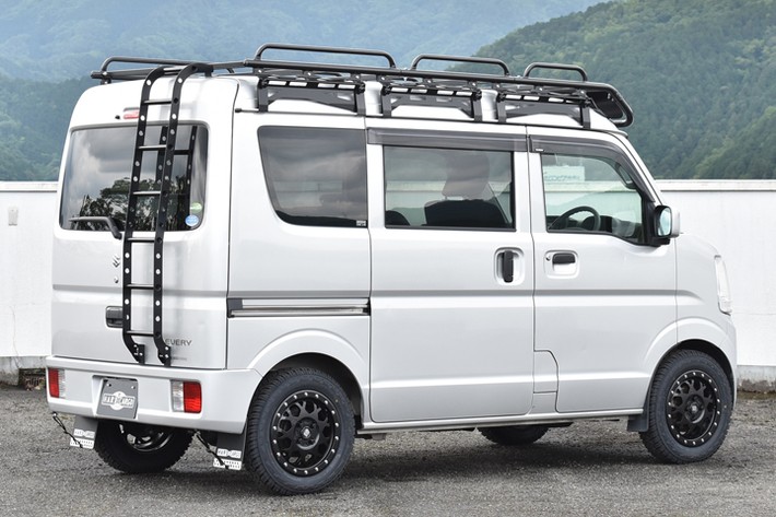 軽バンをもっと便利にカッコよくカスタムしたい人は必見！ 仕事や