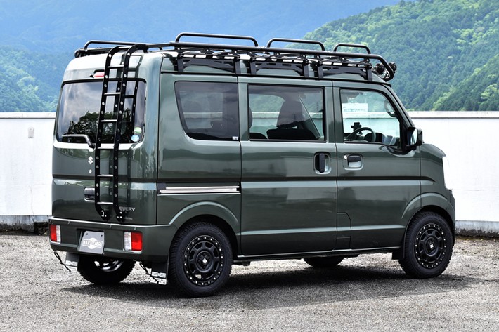 軽バンをもっと便利にカッコよくカスタムしたい人は必見！ 仕事や