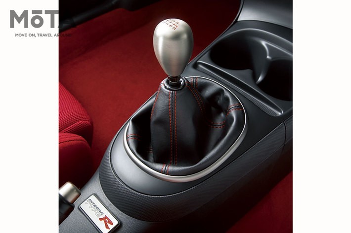 ホンダ インテグラ タイプR[4代目・DC5型・2004年9月16日マイナーチェンジモデル]