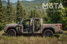 日産 新型フロンティア PRO-4X クルーキャブ4x4　2022年モデル[2021年夏・北米発売]
