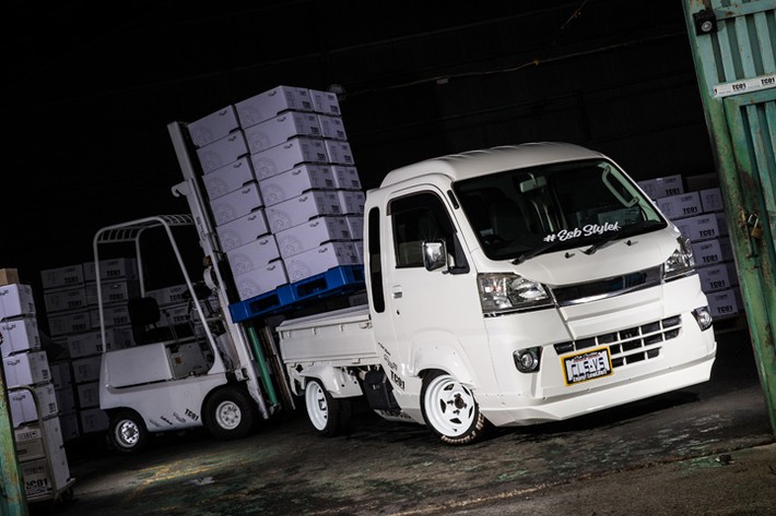 軽トラを旧車ルックの 働く男のスポーツカー にカスタム Cls Vs よりハイゼットトラック用エアロパーツが登場 Esb Vol 10 画像ギャラリー No 5 車のパーツ カー用品などオススメの車カスタム情報をご紹介 22年最新 自動車カスタム パーツ解説記事