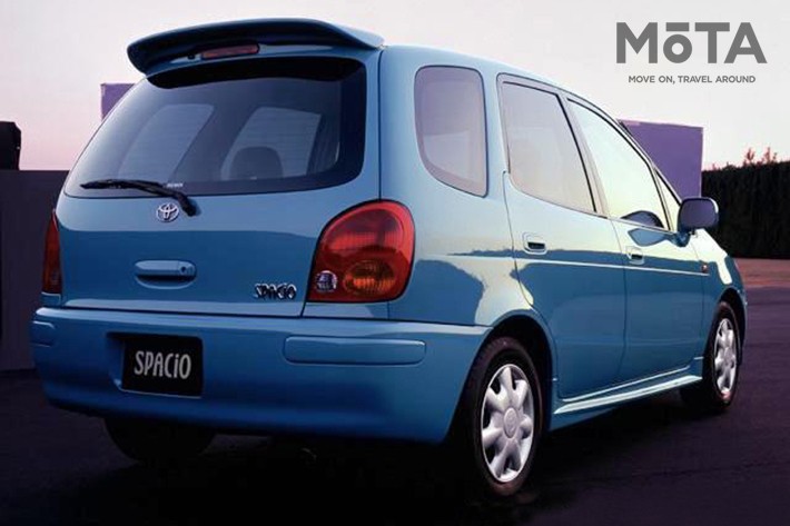 トヨタ カローラスパシオ（初代・1997年～2001年）