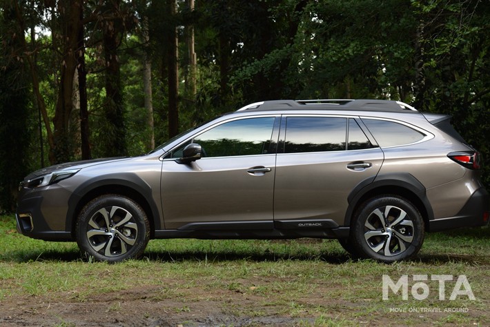 スバル 新型レガシィ アウトバック リミテッド