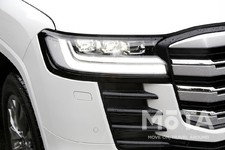 トヨタ 新型ランドクルーザー300 [VX（ディーゼル）／5人乗り／ボディカラー：ホワイトパールクリスタルシャイン]