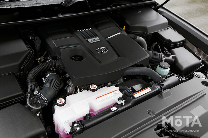 トヨタ 新型ランドクルーザー300 [VX（ガソリン）／7人乗り／ボディカラー：アバンギャルドブロンズメタリック]