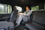 トヨタ 新型ランドクルーザー300 [VX（ガソリン）／7人乗り／ボディカラー：アバンギャルドブロンズメタリック]