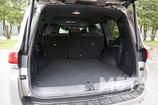 トヨタ 新型ランドクルーザー300 [VX（ガソリン）／7人乗り／ボディカラー：アバンギャルドブロンズメタリック]