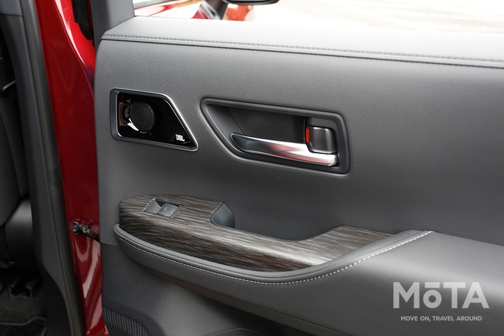 トヨタ 新型ランドクルーザー300[GR SPORT（ガソリン車）／7人乗り／ボディカラー：ダークレッドマイカメタリック]