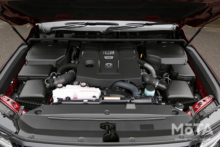 トヨタ 新型ランドクルーザー300[GR SPORT（ガソリン車）／7人乗り／ボディカラー：ダークレッドマイカメタリック]