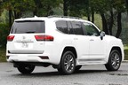 トヨタ 新型ランドクルーザー300 [ZX／7人乗り／ボディカラー：ホワイトパールクリスタルシャイン]