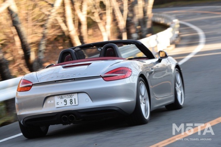ミッドシップ+オープンの走りが楽しめる「ボクスターS」(981型)