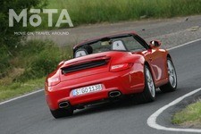 ポルシェ 911 カレラ2 カブリオレ（997型・写真は2008年モデル）