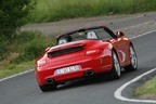 ポルシェ 911 カレラ2 カブリオレ（997型・写真は2008年モデル）