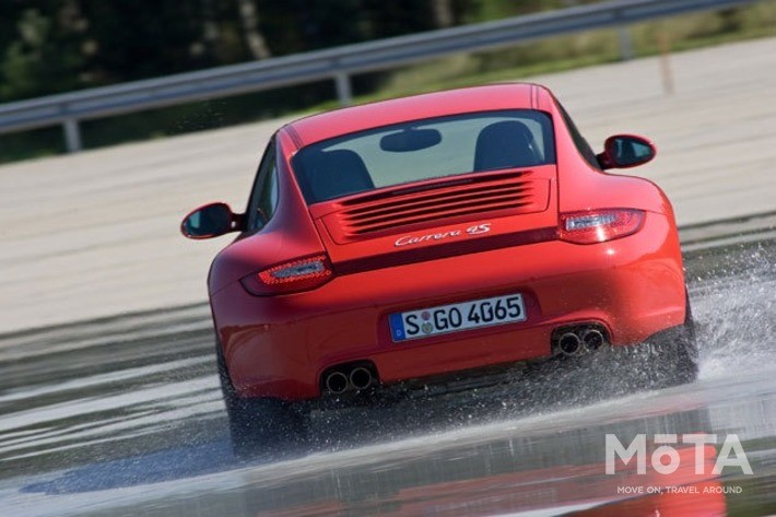 ポルシェ 911 カレラ4／カレラ4S（997型・写真は2008年モデル）