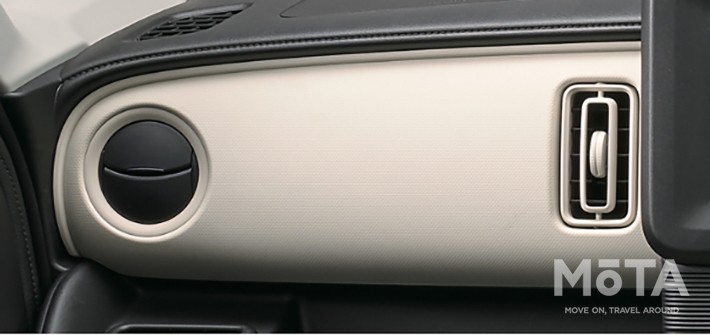 カラーパネルは3種類を用意