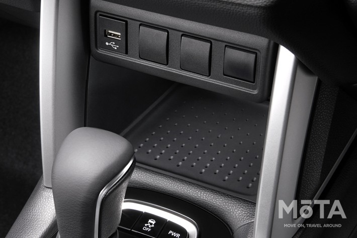 新型カローラクロス内装解説】全車7インチディスプレイが標準 新型カローラクロス内装解説】全車7インチディスプレイが標準