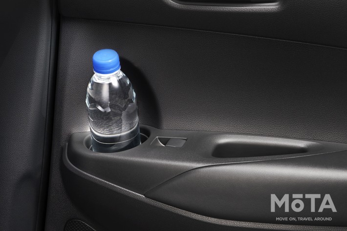 トヨタ 新型カローラクロス