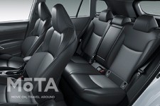 トヨタ 新型カローラ クロス